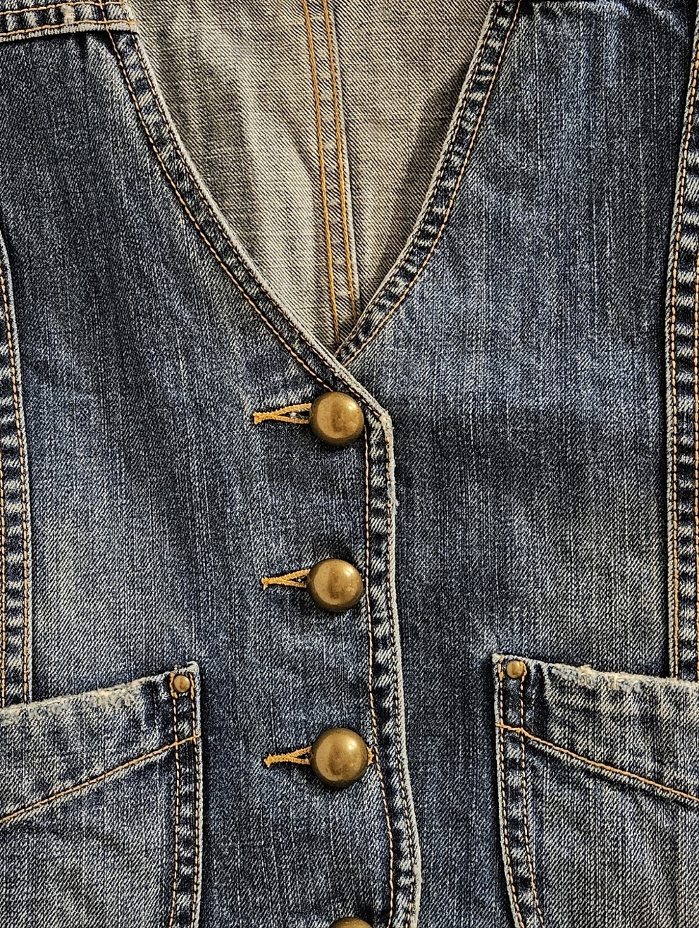 Vintage 2001 Old Navy Blue Denim Vest with Brass Buttons - Picture 4 of 5